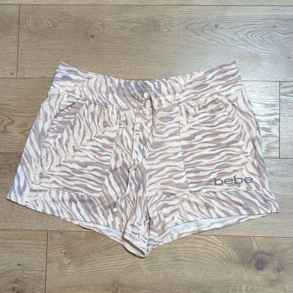 BEBE Knit Short In Bark Safari Print M - Picture 3 of 8